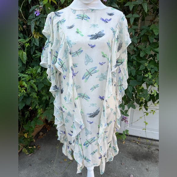 BCBGMaxAzria Dresses & Skirts - Women 's BCBGMaxAzria sheer ruffle midi dress L